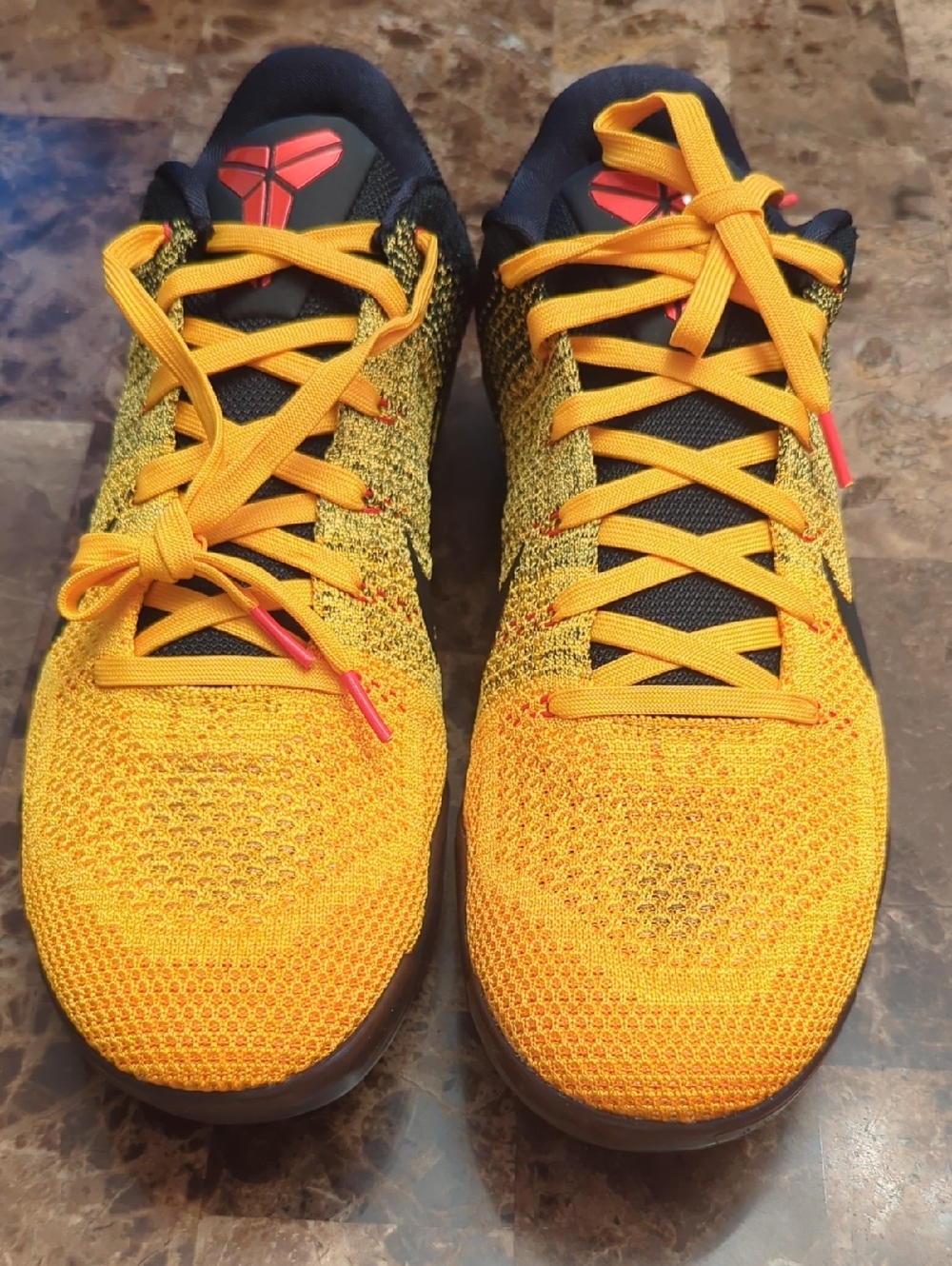 Kobe XI Elite Low Kobe University Gold/Black - Never Worn - Size 13